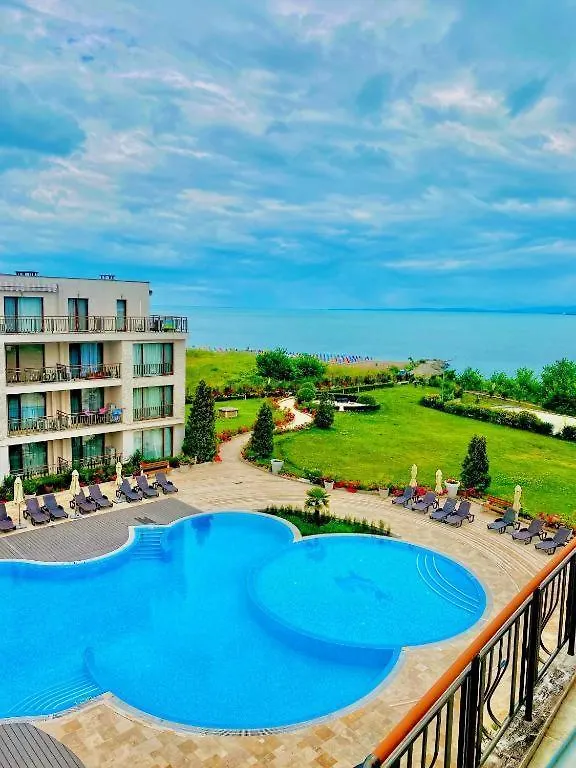 Beachfront One Bedroom Apartment Diamond Beach Burgas Sarafovo Студио В Diamond Beach Сарафово 0*,  Βουλγαρία
